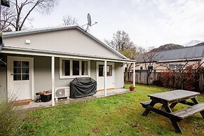 Picturesque Home in Historical Arrowtown