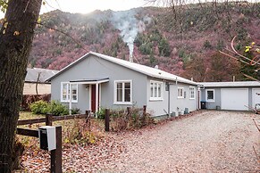 Picturesque Home in Historical Arrowtown