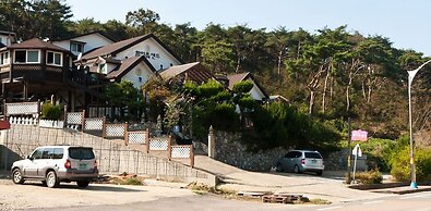 Taean White Sand Pension