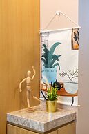 Guangzhou Xiwuju Service Apartment