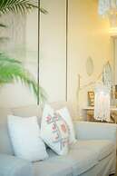 Guangzhou Xiwuju Service Apartment