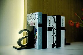 Guangzhou Xiwuju Service Apartment