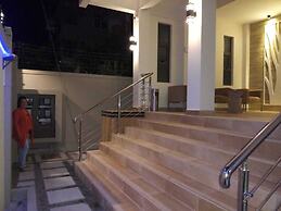 The Monalysa Suites & Residence