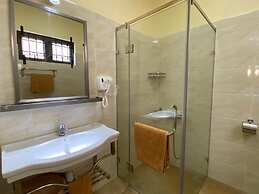 The Monalysa Suites & Residence