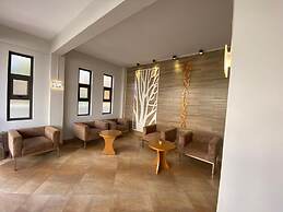 The Monalysa Suites & Residence