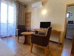 The Monalysa Suites & Residence