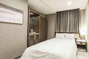 Maple Hotel Second Branch