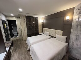 Maple Hotel Second Branch