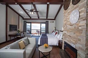 High Mountain Resort Shangri-la