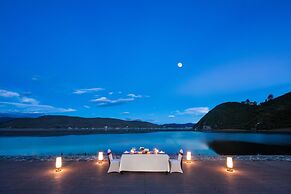 High Mountain Resort Shangri-la