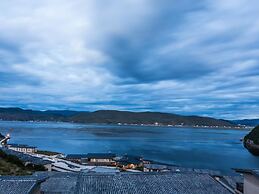 High Mountain Resort Shangri-la