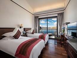 High Mountain Resort Shangri-la