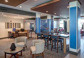 Holiday Inn Express And Suites West Omaha - Elkhorn by IHG