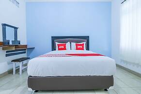 OYO 1755 De'balcon Accomodation Near Ngurah Rai Airport
