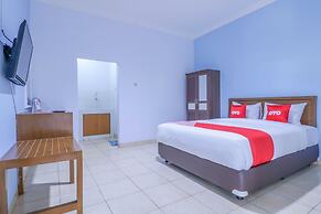 OYO 1755 De'balcon Accomodation Near Ngurah Rai Airport