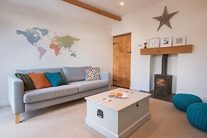 Church Cottage West Down, Sleeps 6-7, Dog Friendly