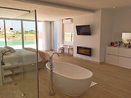 Peach on Beach Boutique Guesthouse