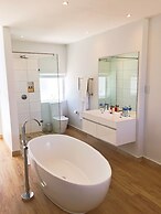 Peach on Beach Boutique Guesthouse