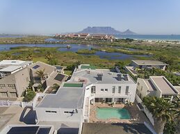 Peach on Beach Boutique Guesthouse