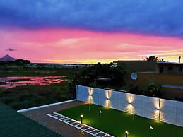 Peach on Beach Boutique Guesthouse