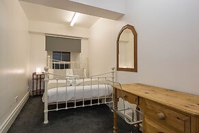 Royal Mile 5 BR Apartment nr Castle