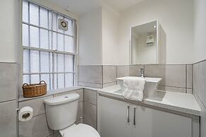 Royal Mile 5 BR Apartment nr Castle