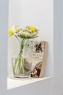 Modern Holland Park apartment