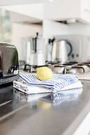 Modern Holland Park apartment