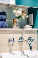 Modern Holland Park apartment