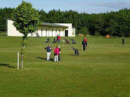 Golfcentrum Schloss Karnitz Rügen