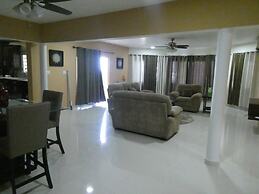 Singh Luxury Apartments With sea View, Apt.2