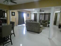 Singh Luxury Apartments With sea View, Apt.4