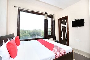 OYO 15496 Shree Hari Castle