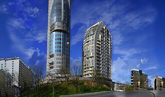 The V central apartments