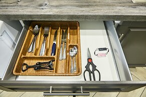 The V central apartments