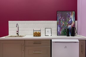 The V central apartments