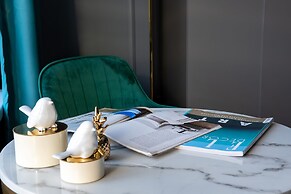 The V central apartments