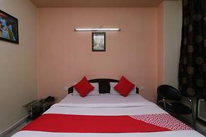 OYO 30740 Hotel Gurudham Vrindavan