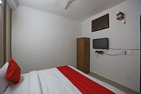 OYO 44400 Retreat Inn