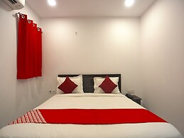 OYO 41215 Three Kings