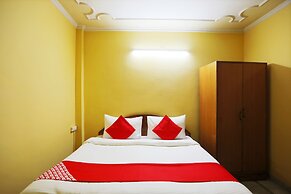 OYO 49985 Singh Hotel