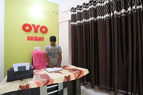 OYO 49985 Singh Hotel