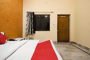 OYO 42790 Mukund Resort