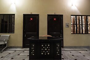 OYO 42790 Mukund Resort