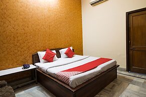 OYO 42790 Mukund Resort