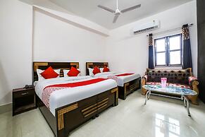 OYO 37914 Hotel Kalindi