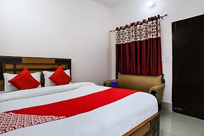 OYO 37914 Hotel Kalindi