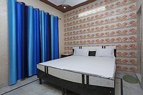 SPOT ON 37780 Hotel Doon Sabri