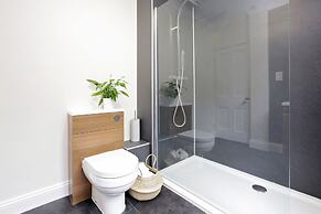 Quiet Historic Mews- Hyde Park