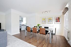 Quiet Historic Mews- Hyde Park